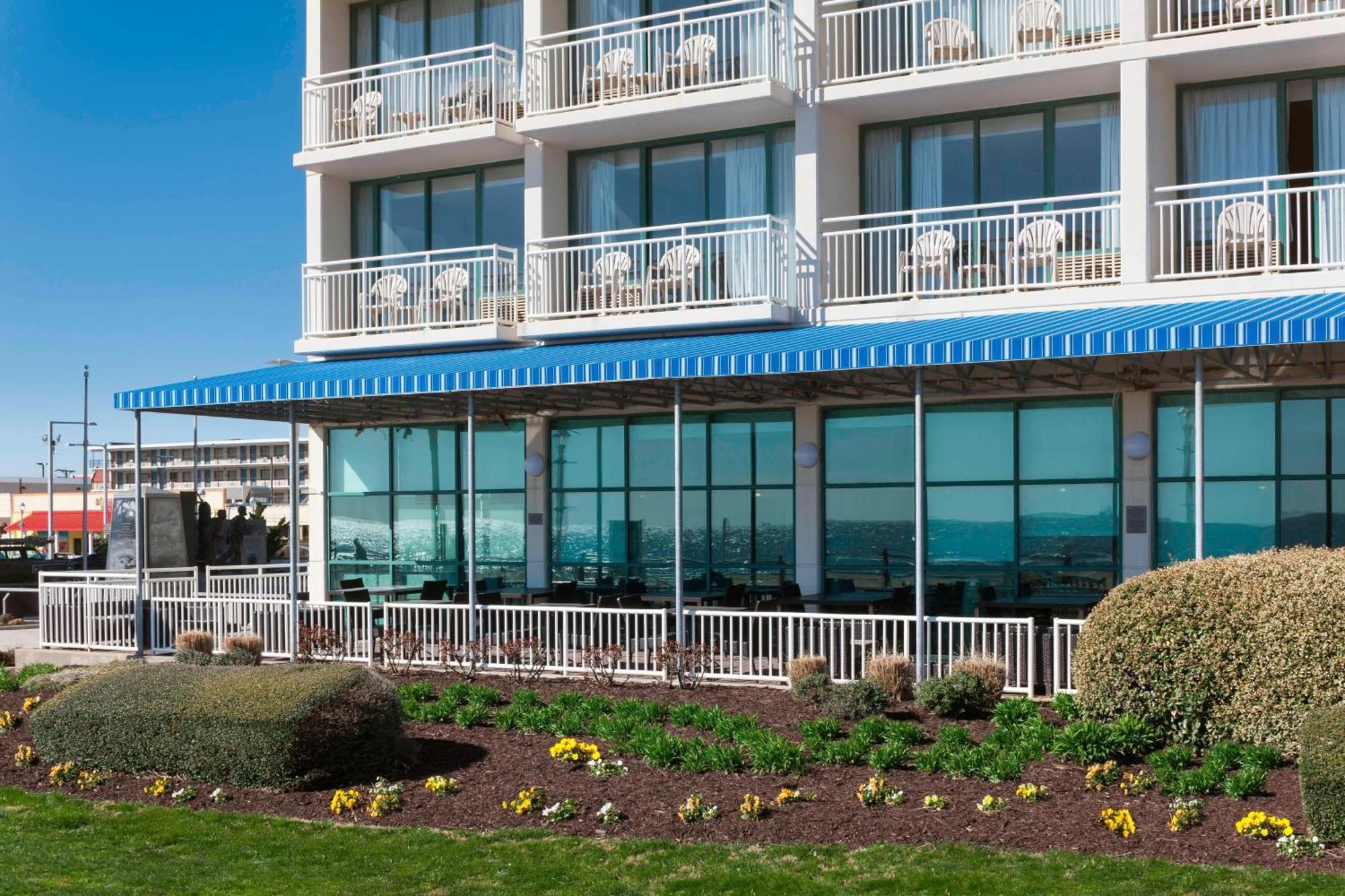 Courtyard Virginia Beach Oceanfront/South Экстерьер фото