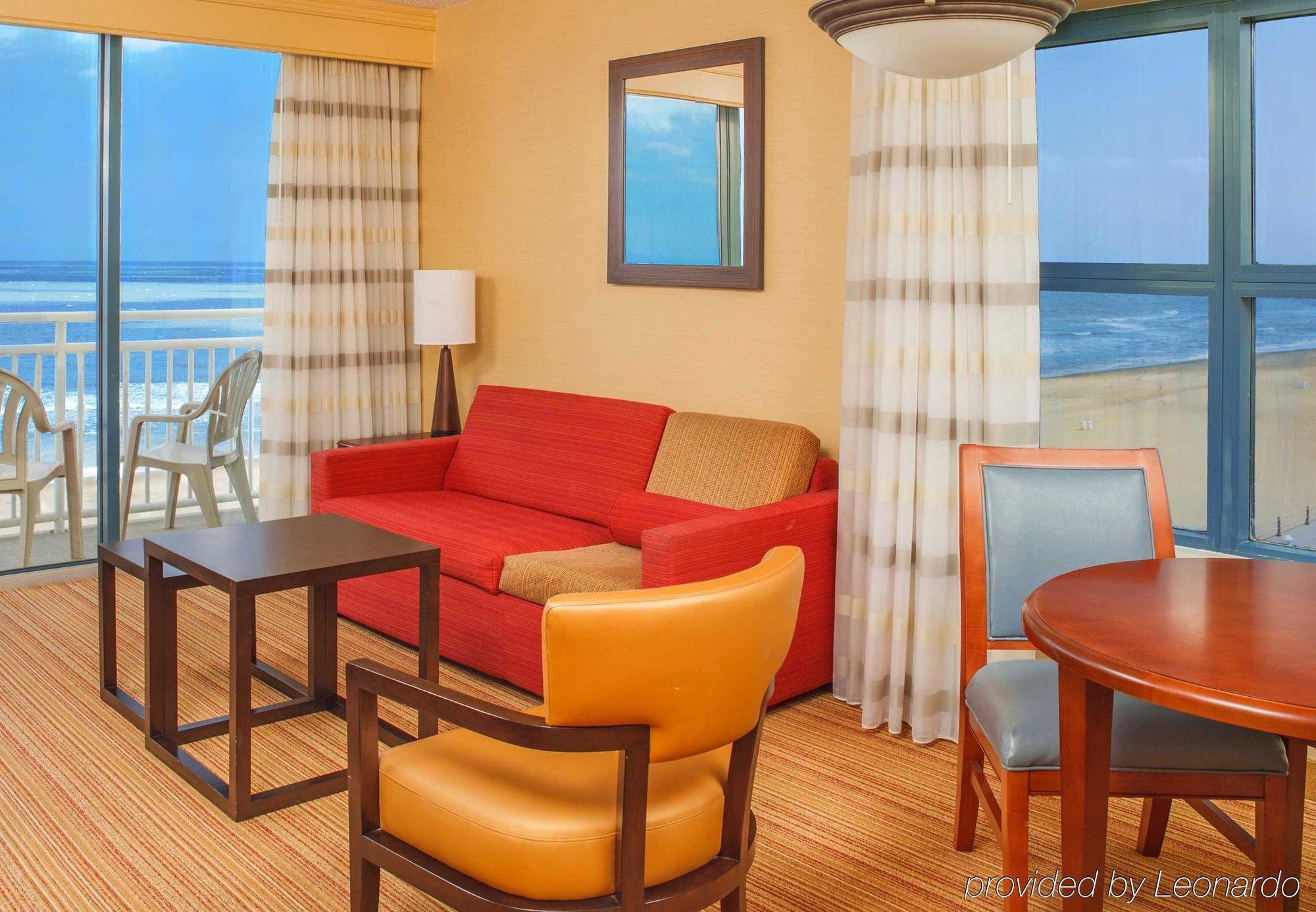 Courtyard Virginia Beach Oceanfront/South Экстерьер фото